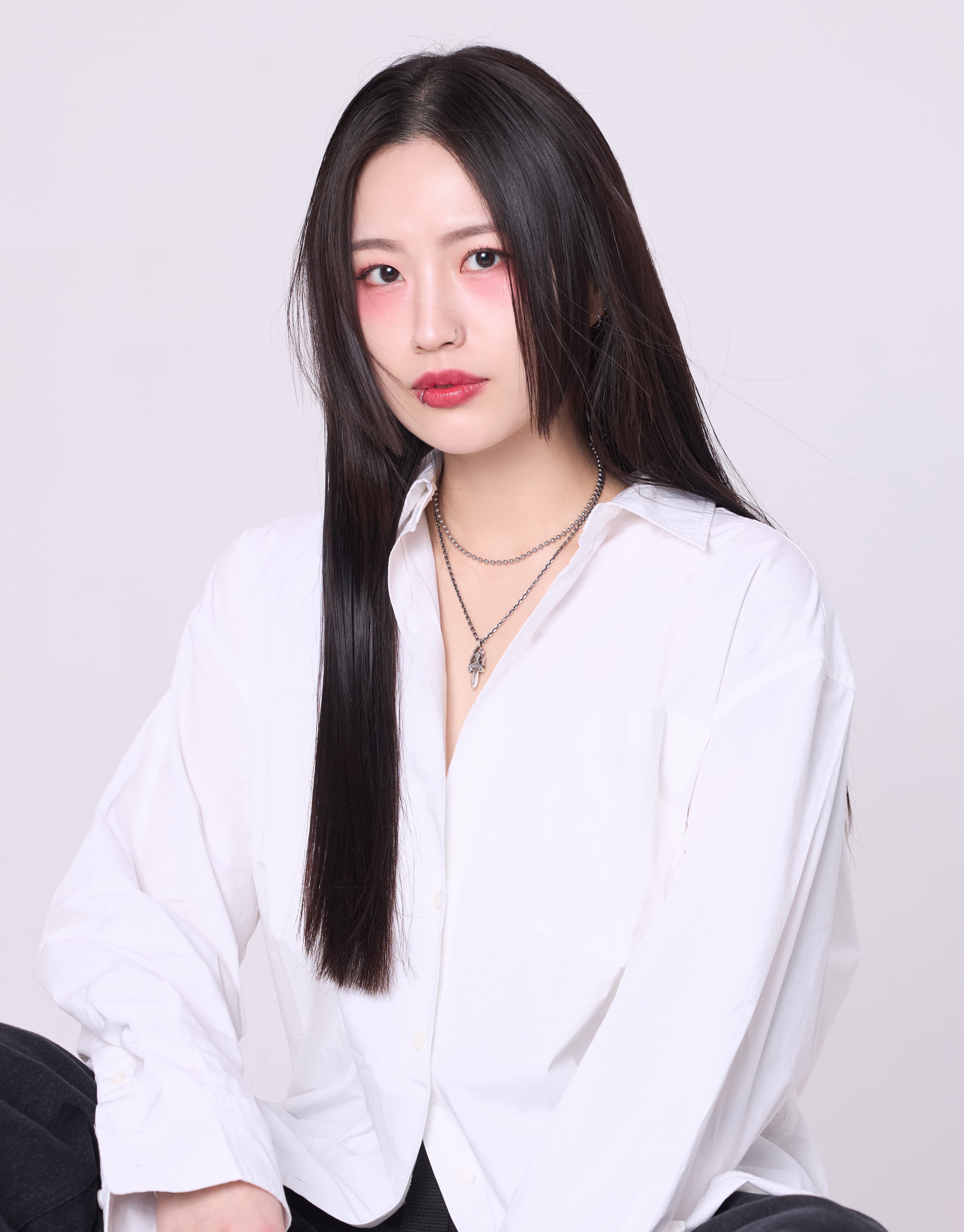 Jin Kyeong (Senior Stylist) — Color · Treatment specialist at JUNO HAIR Myeongdong 2nd Branch, Korean hair salon in Seoul